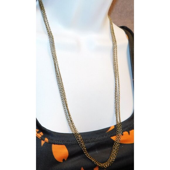 Casual Classic Antiqued Silver Tone Triple Chain Necklace - Picture 4 of 5